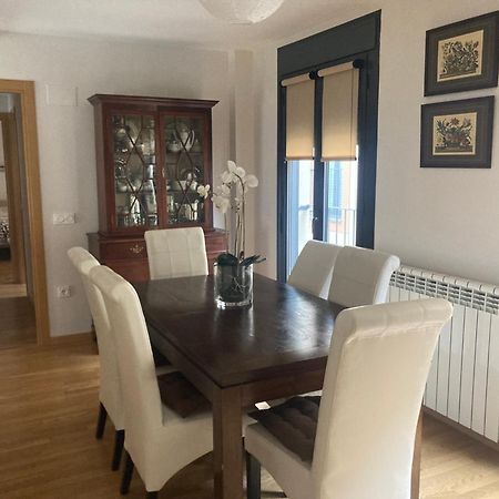 Modern & Cosy Apartment In Jaca Pyrenees Spain ภายนอก รูปภาพ