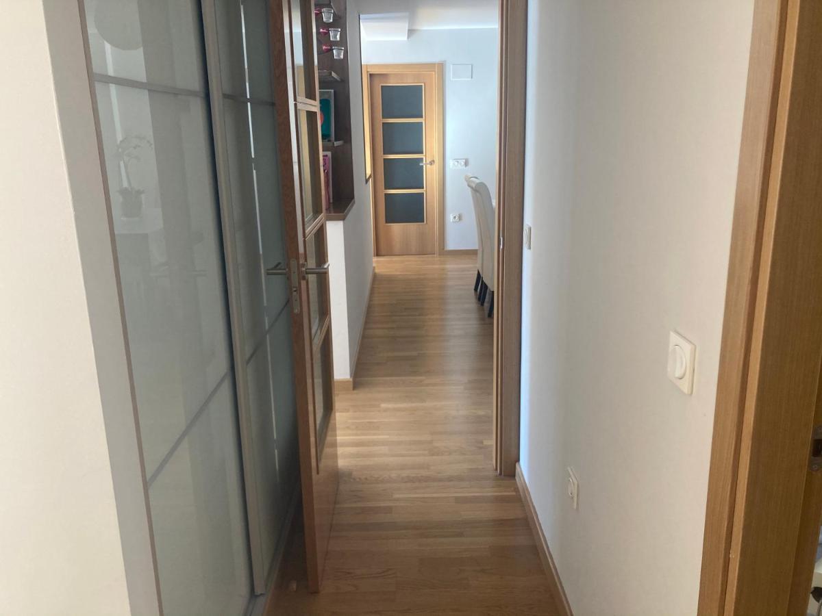 Modern & Cosy Apartment In Jaca Pyrenees Spain ภายนอก รูปภาพ