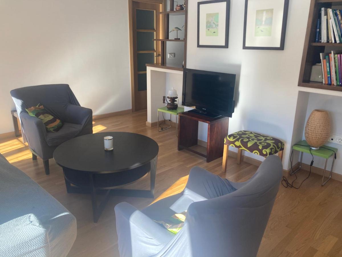 Modern & Cosy Apartment In Jaca Pyrenees Spain ภายนอก รูปภาพ